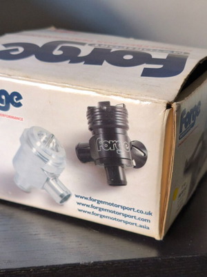 Forge FMFSITAT Blow Off Valve kit used for VAG 1.8T 2.0T TSI