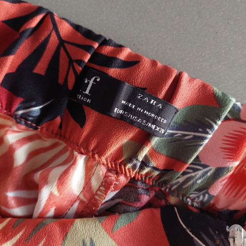Zara printed shorts used with belt and fringes, size S