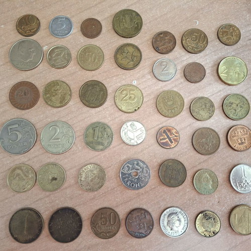 Coins used from various countries and years, set