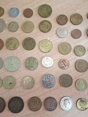 Coins used from various countries and years, set