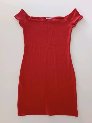 Φόρεμα Bershka κόκκινο κοντό S off shoulder σαν καινούργιο