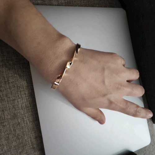Bracelet handcuff new gold color, adjustable size