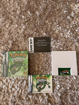 Κασέτα Πόκεμον Emerald σαν καινούργια με κουτί και manuals