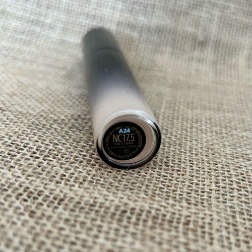 MAC Studio Radiance concealer new shade nc17.5