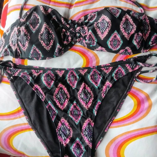 Primark strapless bikini like new, black with multicolor design