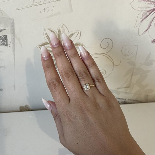Gold Type Ring like new