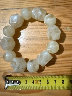 Women's bracelet used