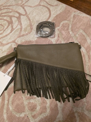 Handbag new with detachable strap and fringes in taupe color