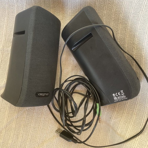 Creative SBS A40 computer speakers like new, wired 2.0 system