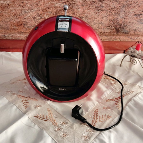 Krups Dolce Gusto Espresso Cappuccino Machine like new with capsules