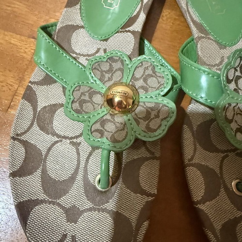 Coach Patty vintage women's thong sandals like new, beige and green