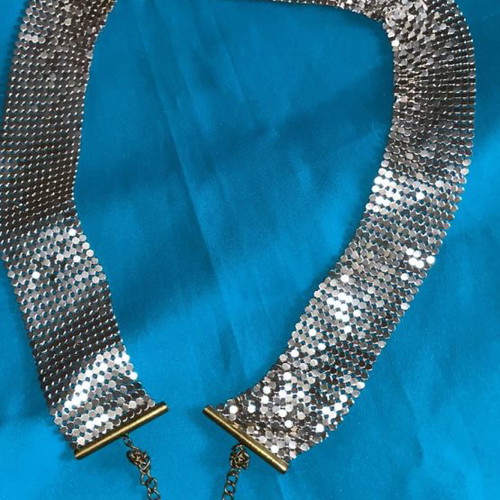 Silver belt used with square details