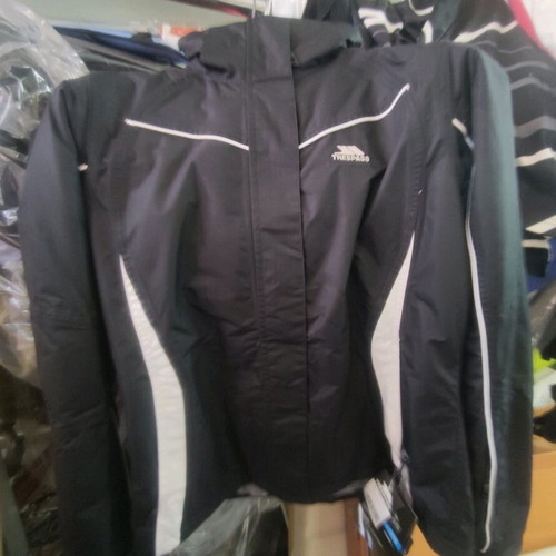 Trespass women's jacket new, size Large