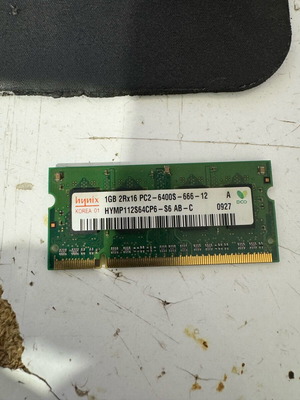 Sk Hynix HYMP112S64CP6-S6 1GB DDR2-800 SoDimm RAM used