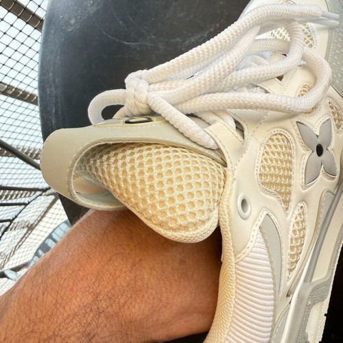 Louis Vuitton sneakers trainers skate shoes like new, size 45, white beige