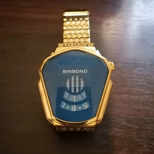 Binbond men's watch like new, gold color bracelet