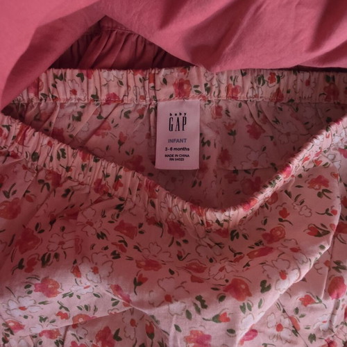 Baby Gap floral dress new with tag 3-6 months