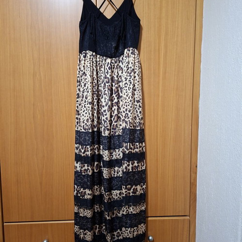 Denny Rose leopard dress with lace and slit size 42, like new