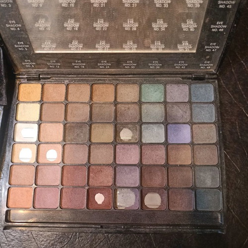 Eyeshadow palettes used, 2 pieces, one large and one small