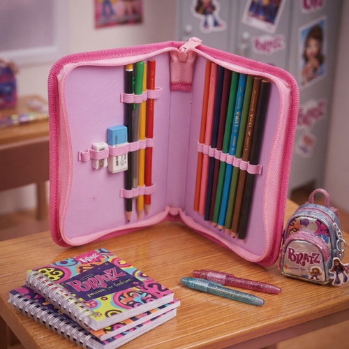 Bratz vintage collectible pencil case 2000s with Lyra stationery