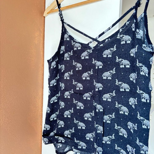 H&M Coachella crop top used, black with elephants, size 34