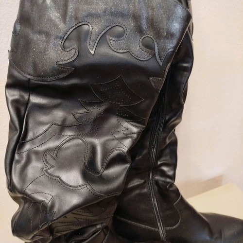 Black tall boots with low heel like new, size 40