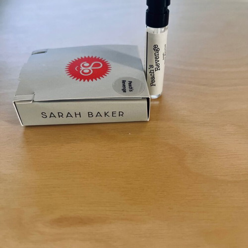 Sarah Baker Peach's Revenge Tester Eau de Parfum 2 ml like new