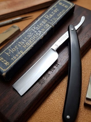 Morihisa Japan Frameback 6/8 Straight Razor used