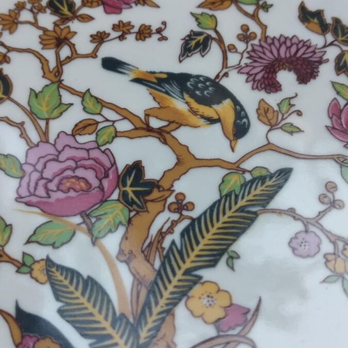 Vohenstrauss plate used, decorative with Oriole and floral design