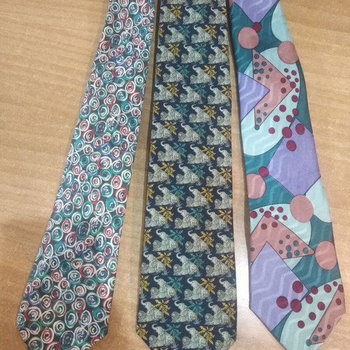 Men's ties used, set of 3 with youthful patterns
