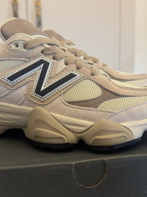 New Balance 9060 sneakers size 39.5 new beige