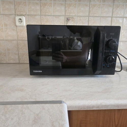 Toshiba MW2-MM20P(BK) Microwave Oven like new, 800W