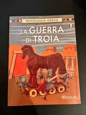 La Guerra di Troia children's book used in Italian