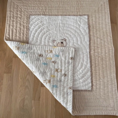 Mothercare baby crib bedding set like new, 4 pieces