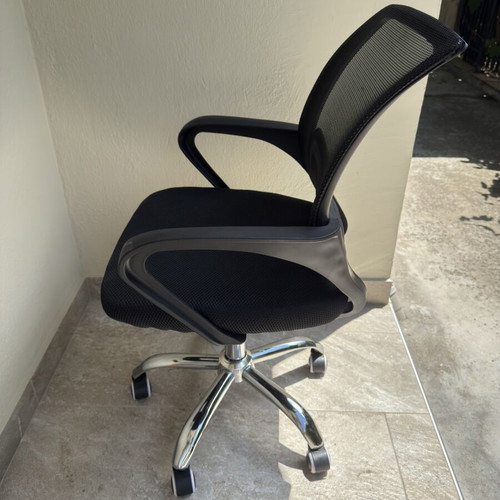 Office chair new and unused