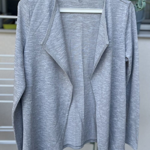 Lululemon thin cardigan with silver details, grey, size M