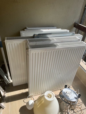 Καλοριφέρ μεταχειρισμένα, σετ 3 τεμαχίων σε πολύ καλή κατάσταση