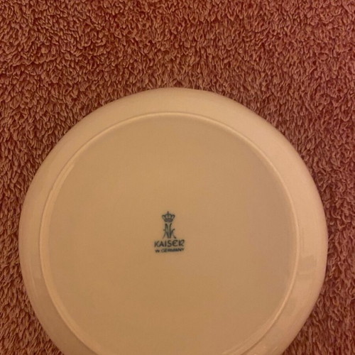 Kaiser porcelain bowl Christmas like new (15x15cm)