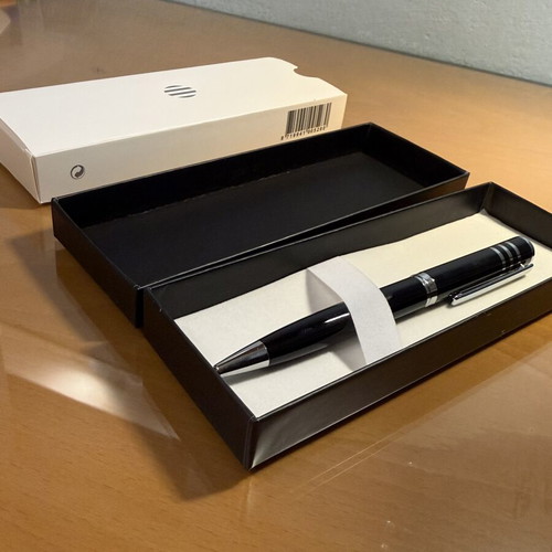 Black pen with twist mechanism new in gift box