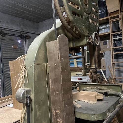 Professional Wood Bandsaw used, heavy-duty