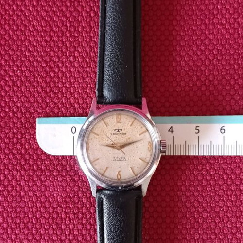 Vintage Technos men's winding watch used