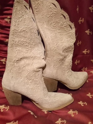 Eros & Psyche handmade boots size 39, new, beige leather