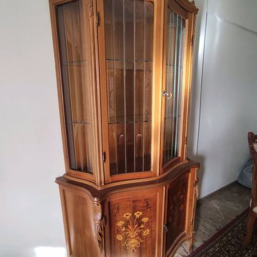 Vintage living room showcase like new, 2 parts with glass and wooden doors
