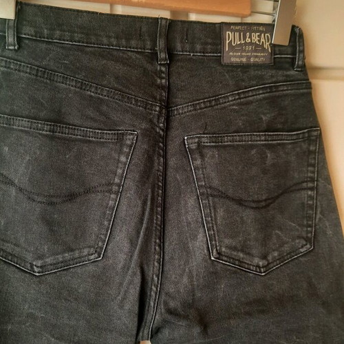 Pull & Bear black high-rise elastic jean used, slim fit size M