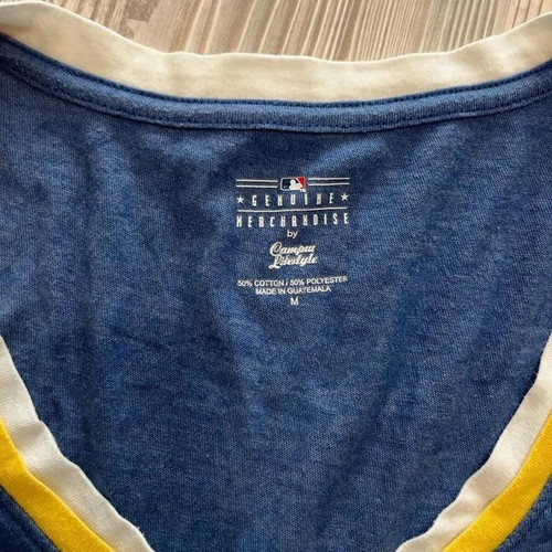 Milwaukee Brewers MLB Spellout Top used, size Medium