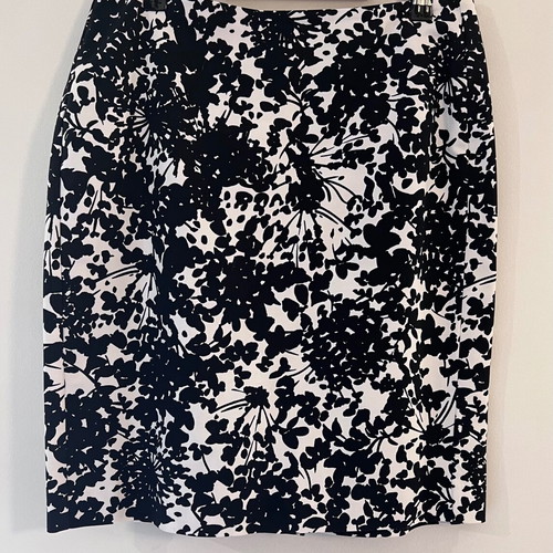 Banana Republic skirt, white and black, size S