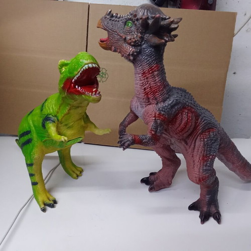 Pack of 2 Large Rubber Dinosaurs with Sound (40cm & 30cm)