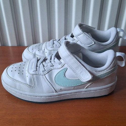 Nike kids sports shoes size 29.5 like new, white