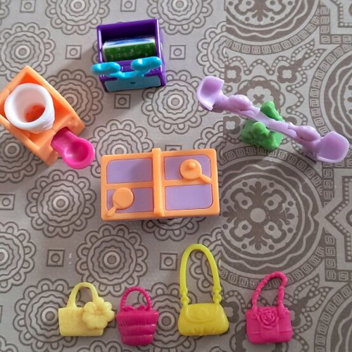 Polly Pocket toys and bags used