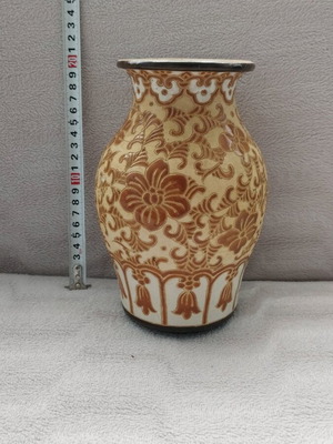Ceramic vase Dona from Vietnam like new with floral motifs